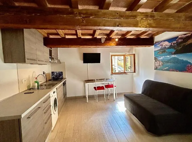 Home Cavour
